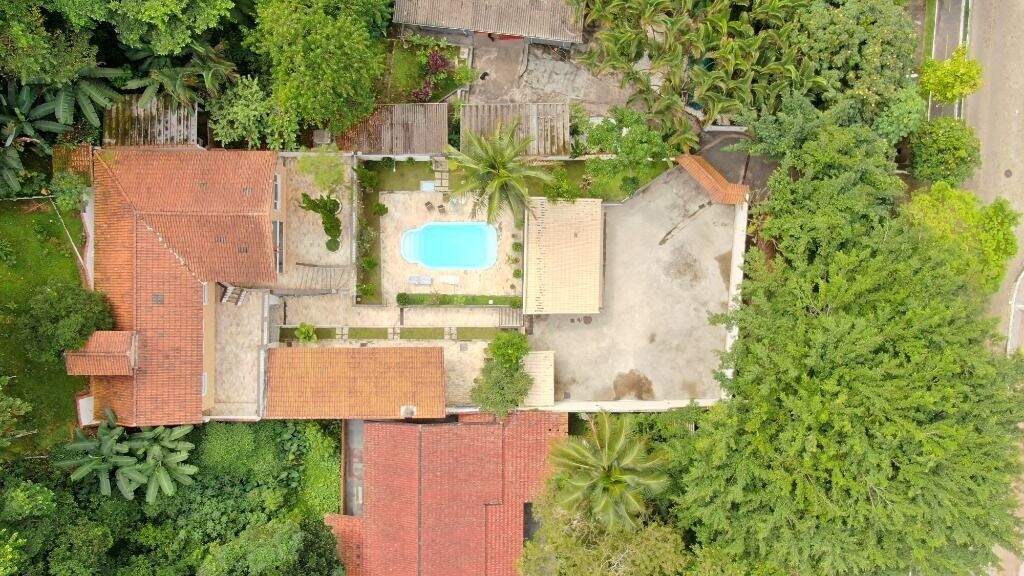 Casa à venda no Canto do Forte: 