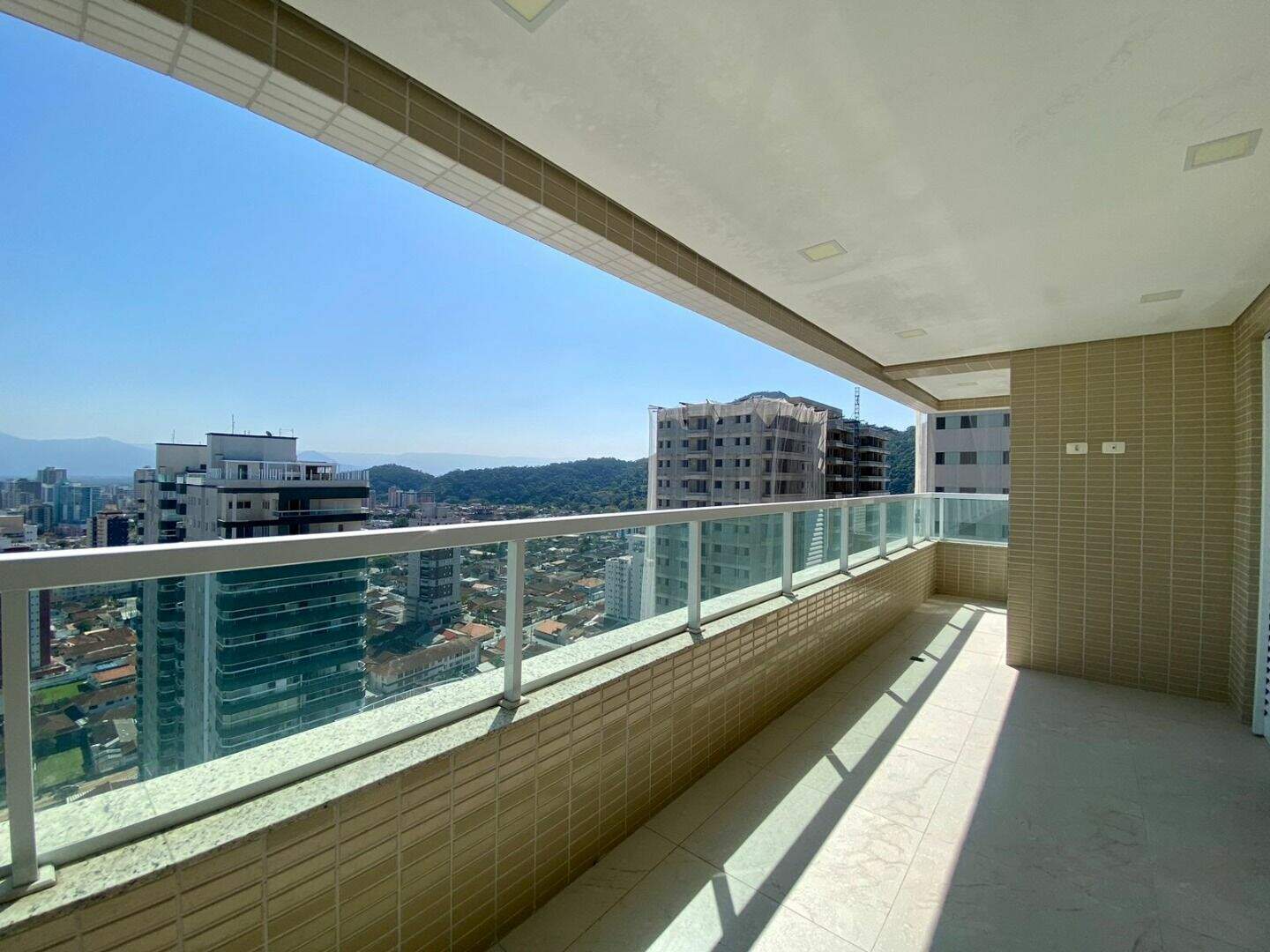 Apartamento à venda no Canto do Forte: 