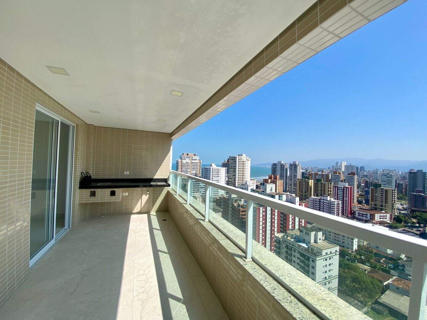 Apartamento à venda no Canto do Forte: 