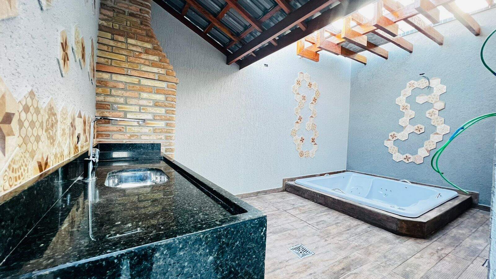 Casa à venda no Caiçara: 