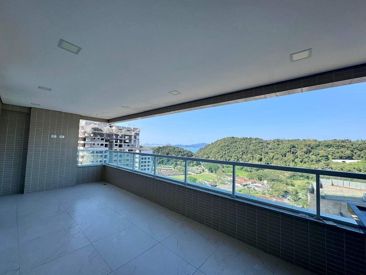 Apartamento à venda no Canto do Forte: 