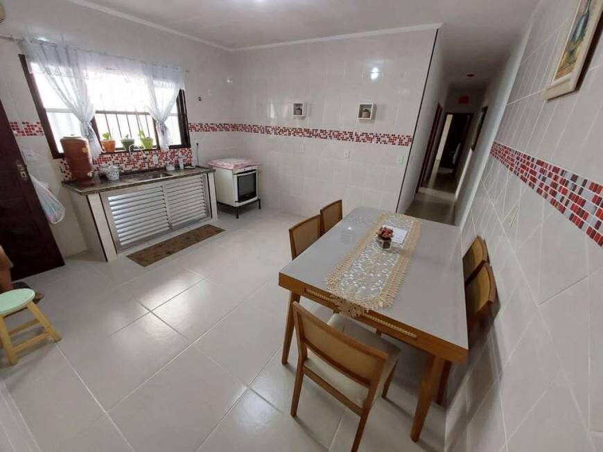 Casa à venda no Canto do Forte: 