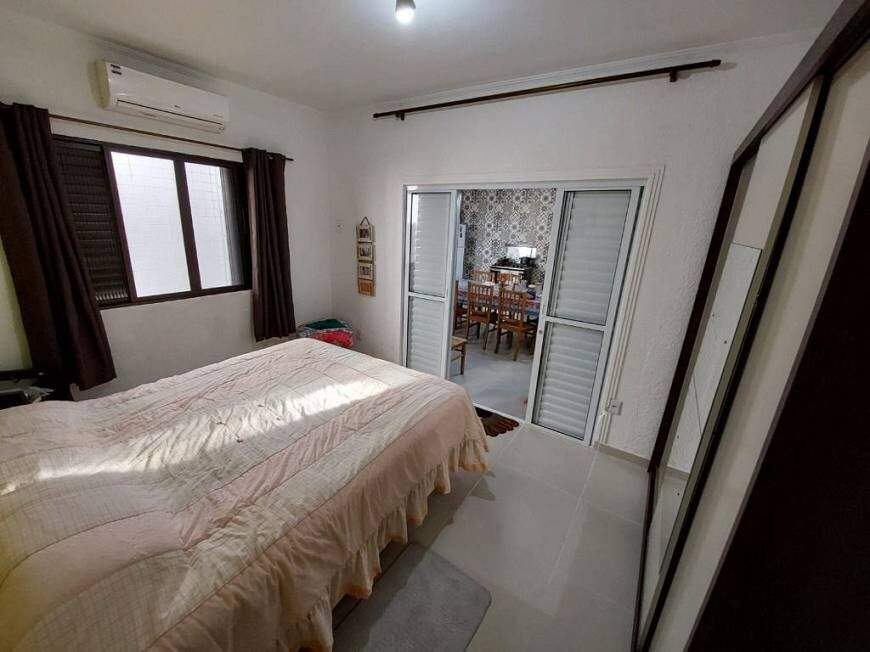 Casa à venda no Canto do Forte: 