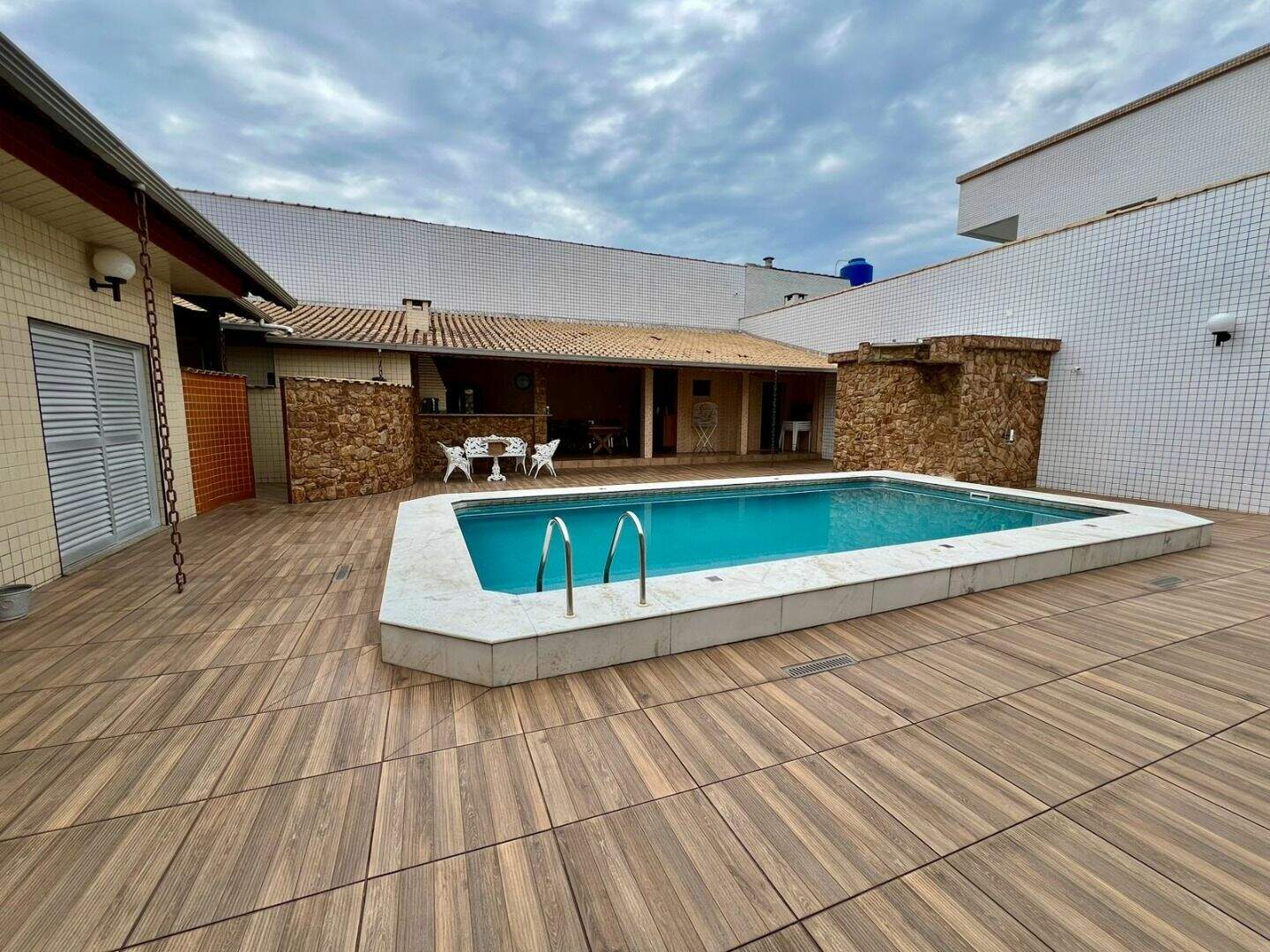 Casa à venda no Canto do Forte: 