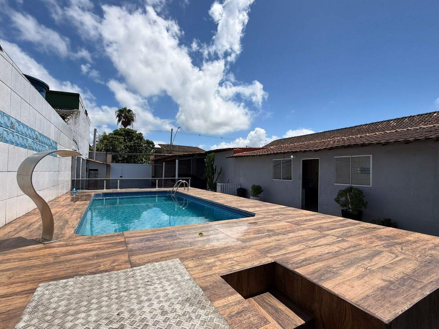Casa à venda no Tude Bastos: 