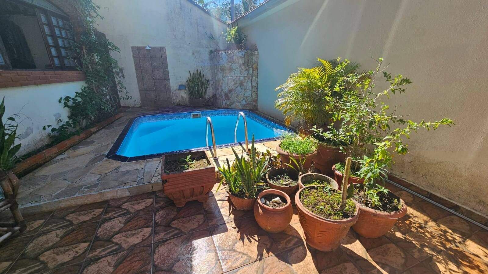 Casa à venda no Canto do Forte: 