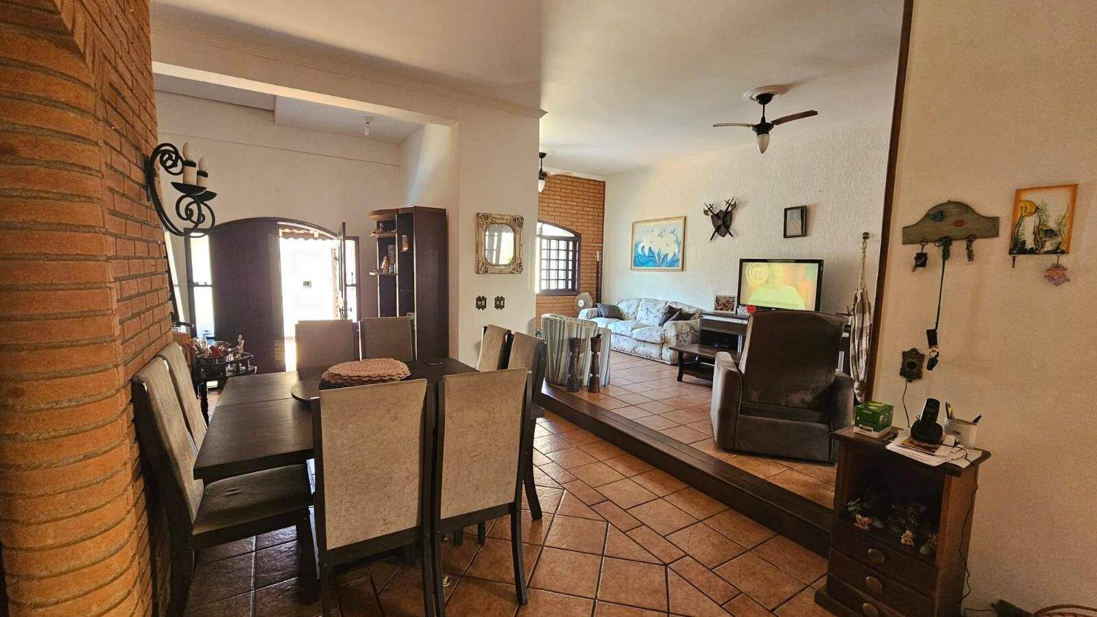Casa à venda no Canto do Forte: 