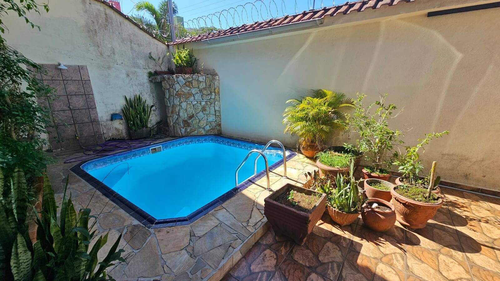 Casa à venda no Canto do Forte: 