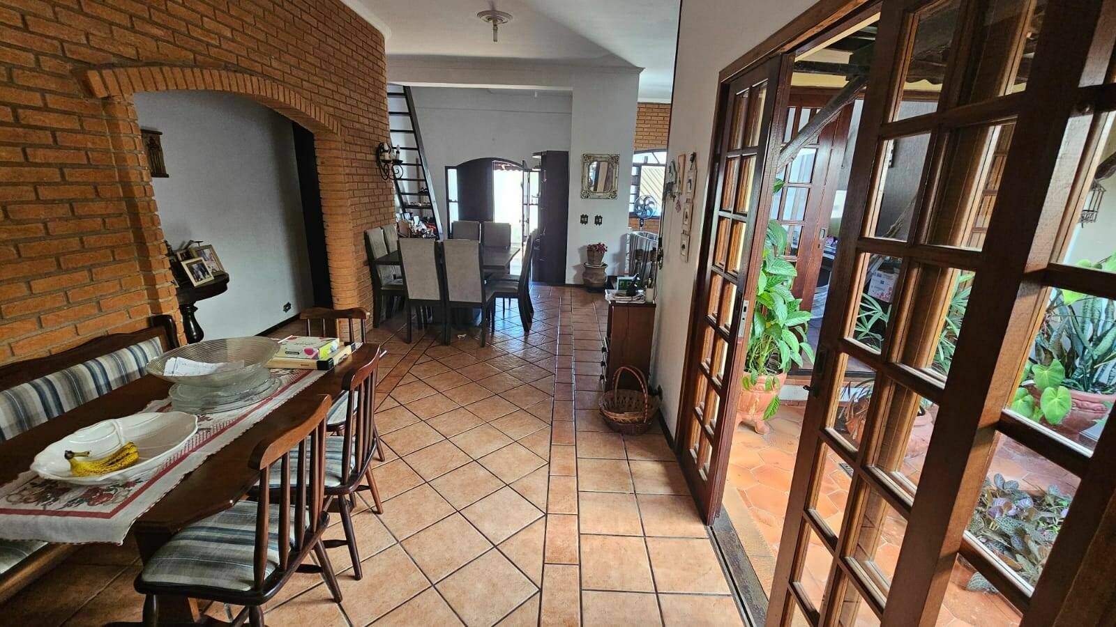 Casa à venda no Canto do Forte: 