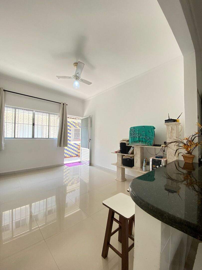 Casa à venda no Canto do Forte: 