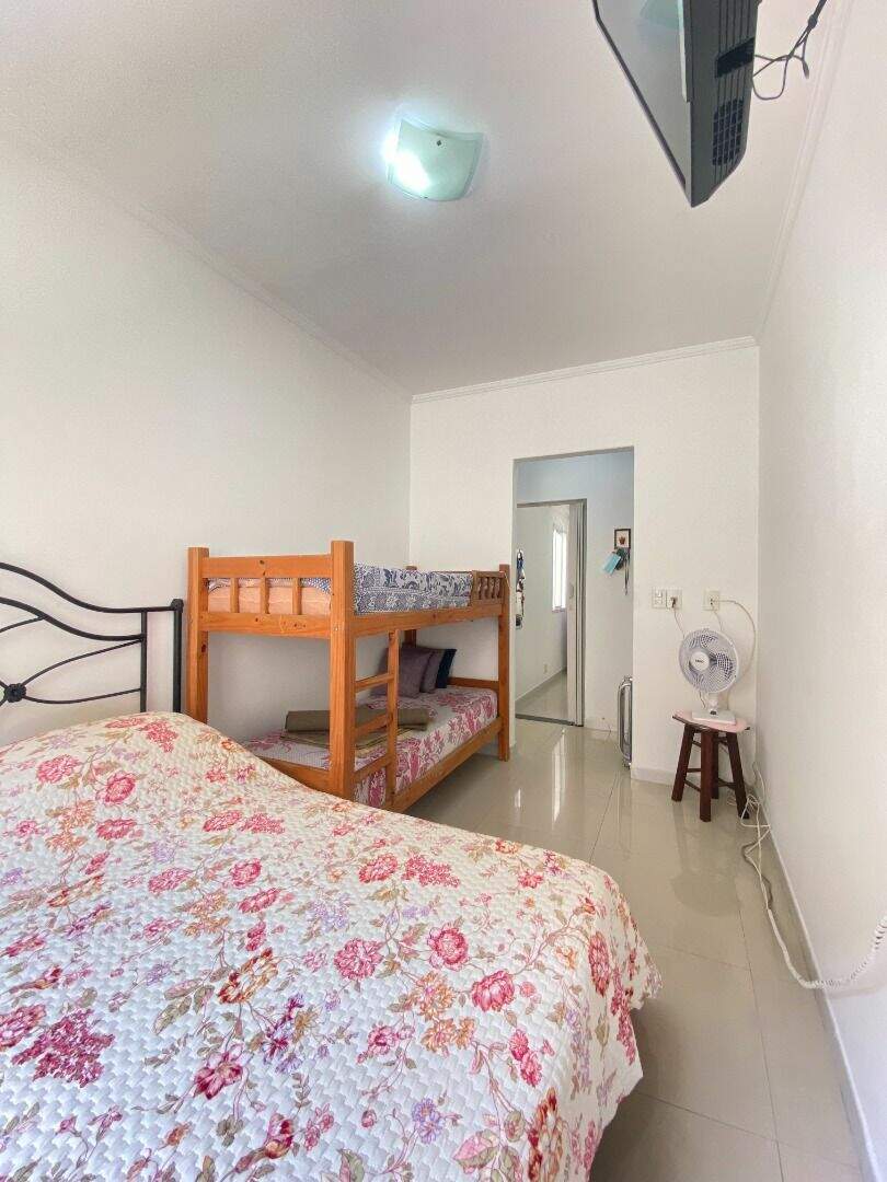 Casa à venda no Canto do Forte: 