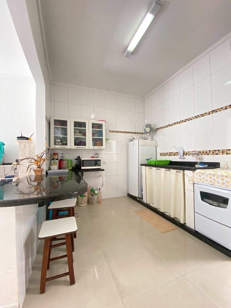 Casa à venda no Canto do Forte: 