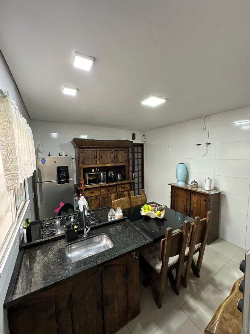 Casa à venda no Guilhermina: 