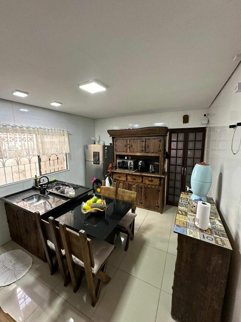 Casa à venda no Guilhermina: 