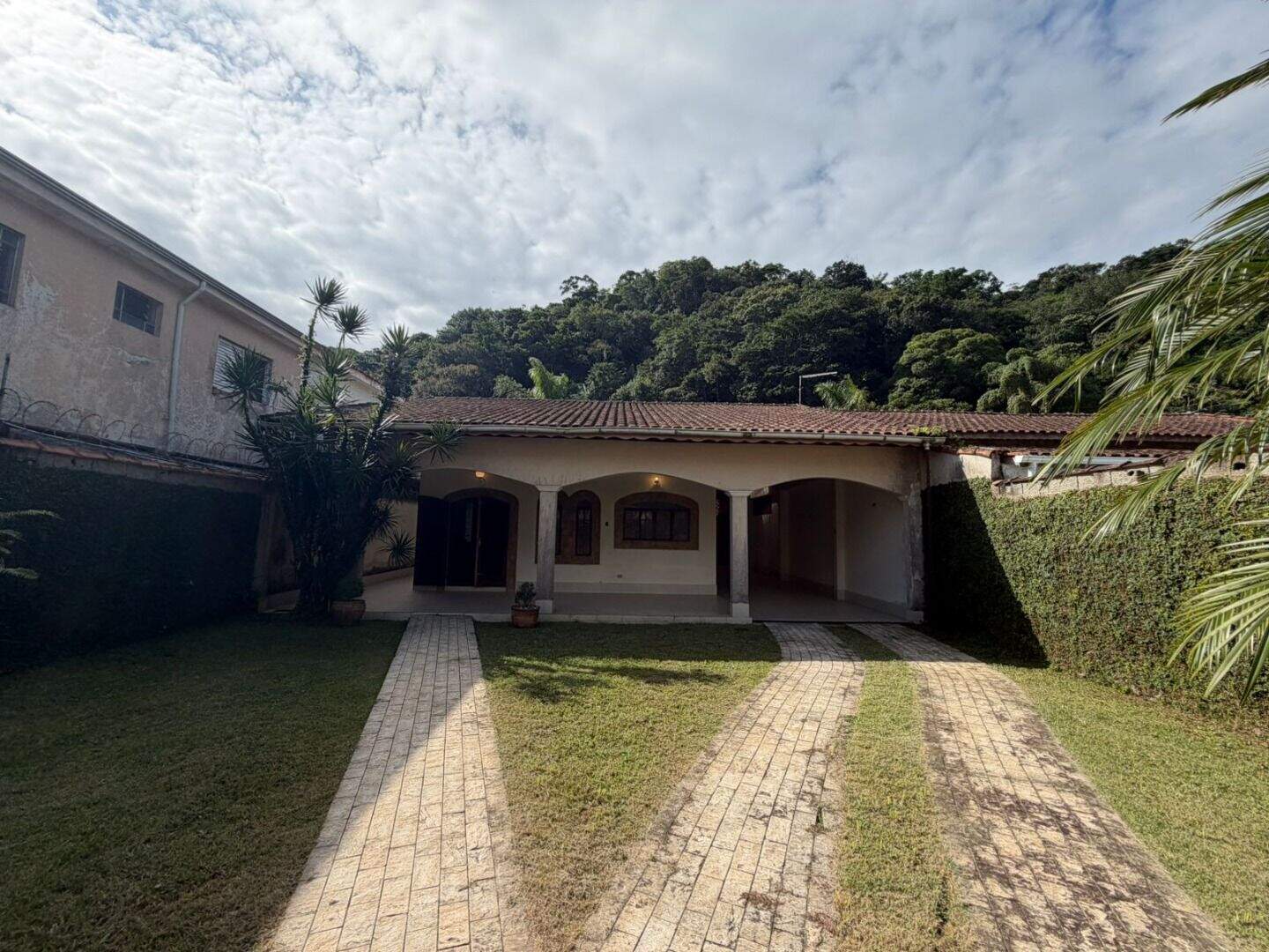 Casa à venda no Canto do Forte: 