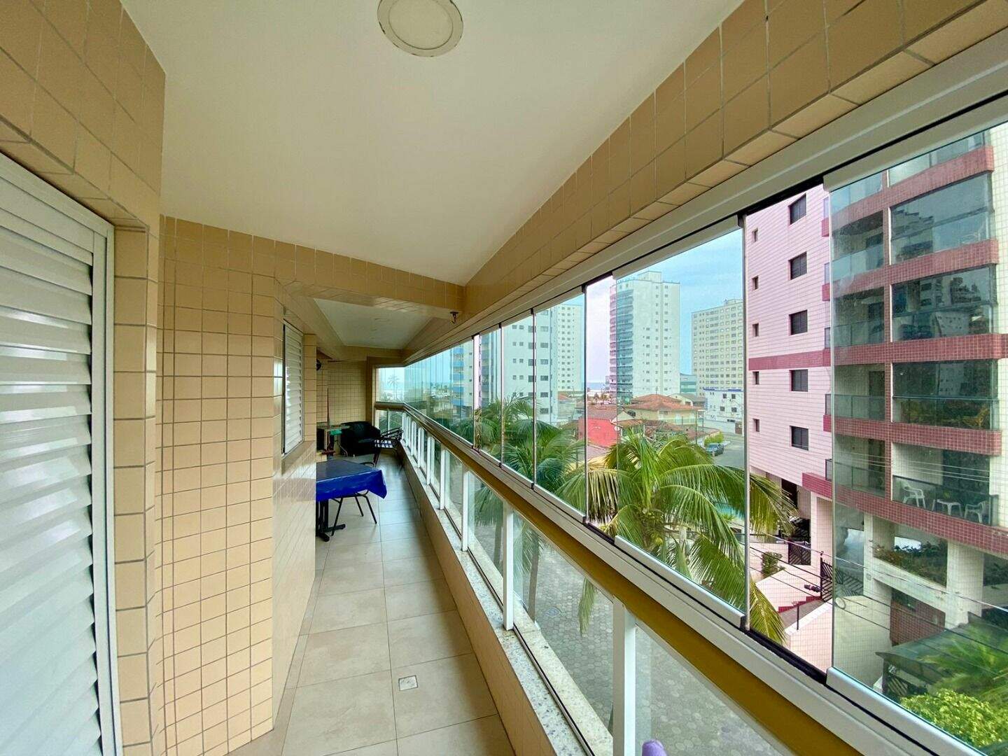 Apartamento à venda no Ocian: 