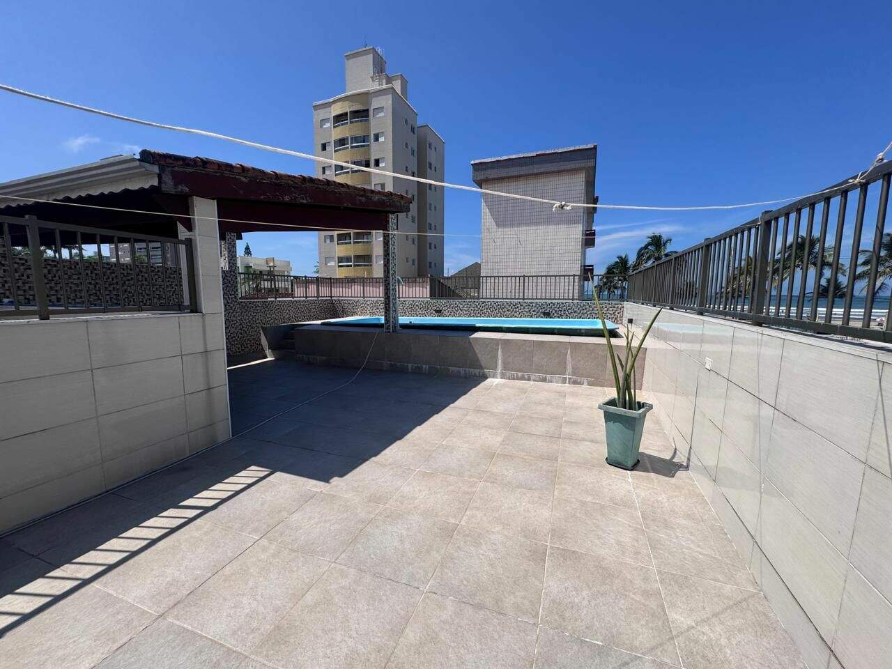Casa à venda no Jardim Real: 