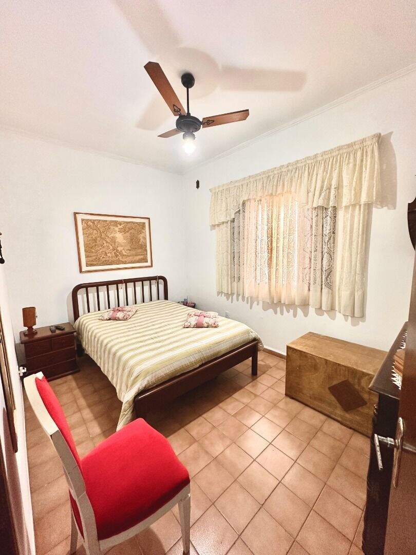Casa à venda no Canto do Forte: 