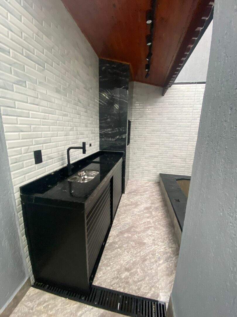 Casa à venda no Jardim Real: 
