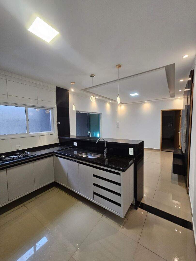 Casa à venda no Mirim: 