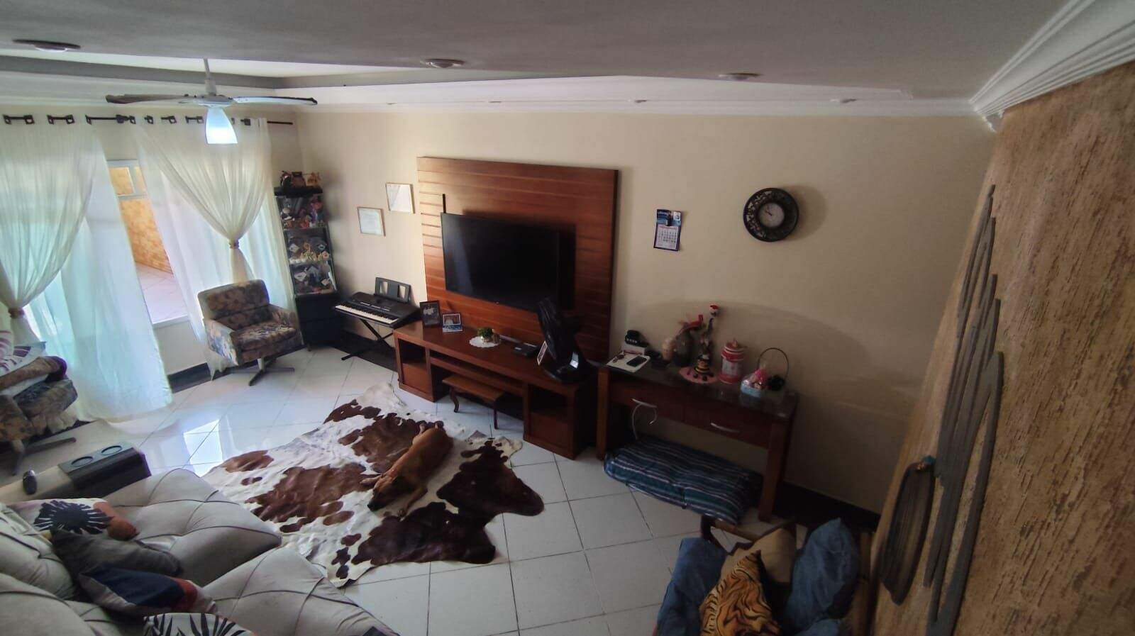 Casa à venda no Guilhermina: 