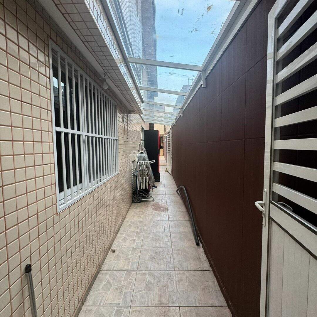 Casa à venda no Canto do Forte: 