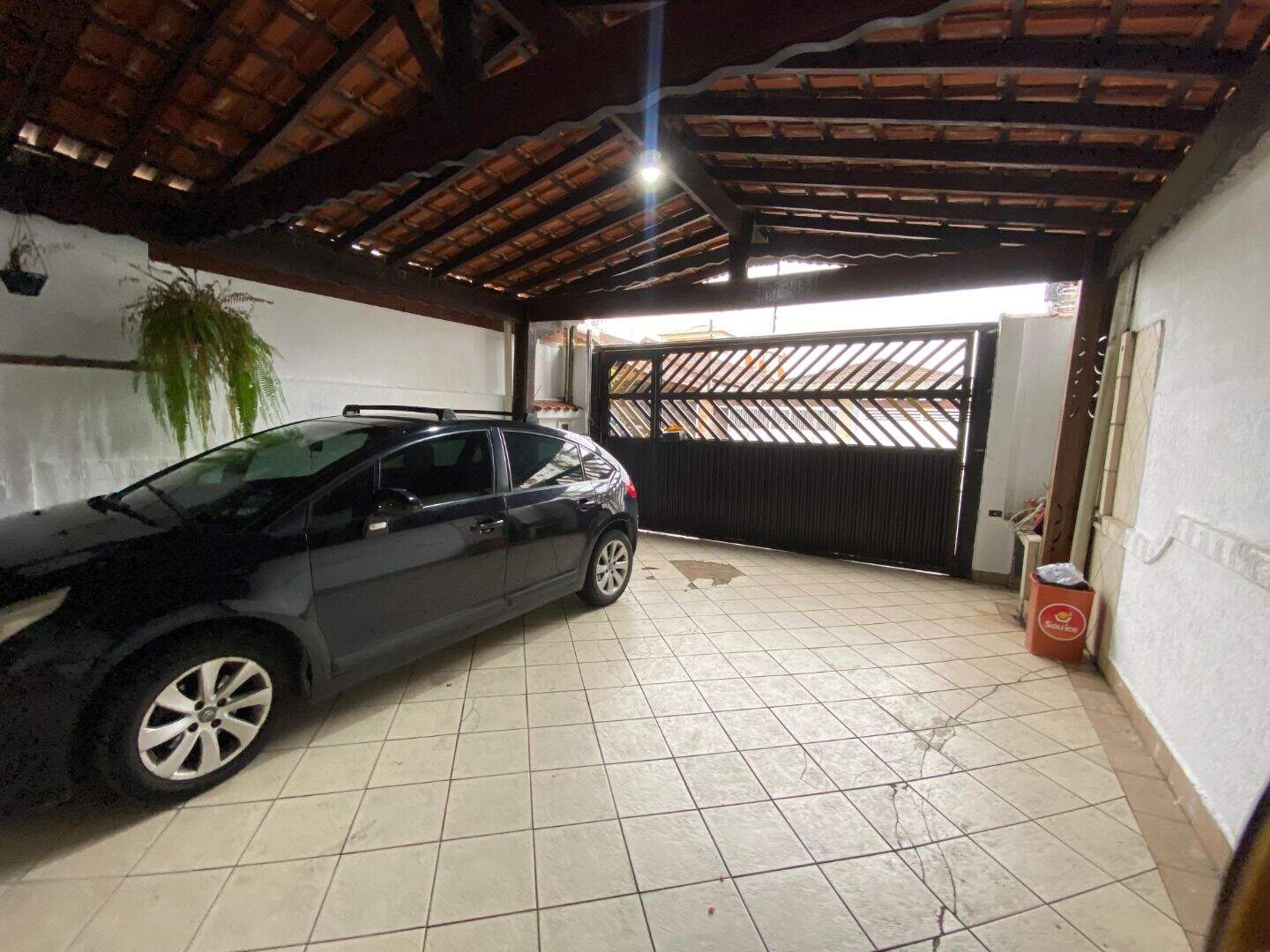 Casa à venda no Tupi: 