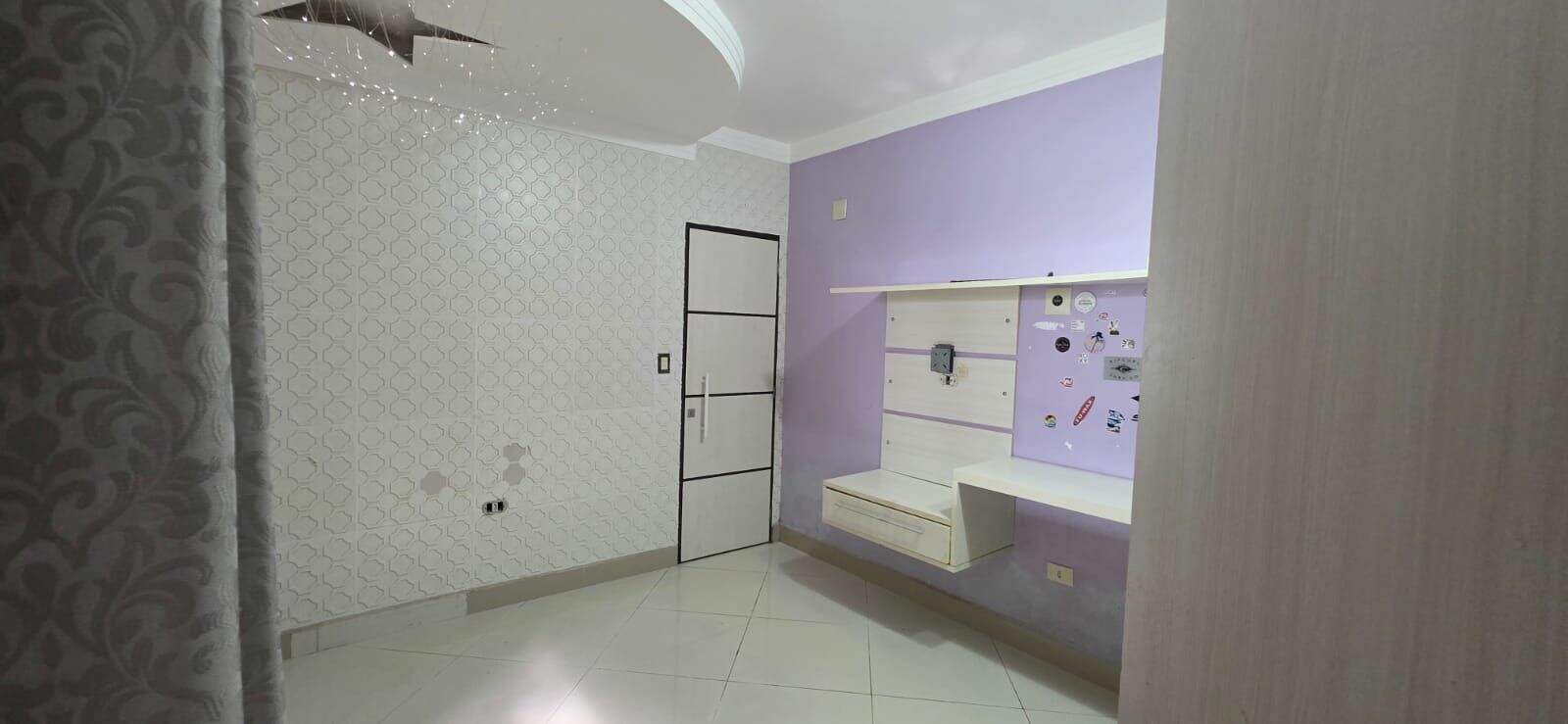 Casa à venda no Canto do Forte: 