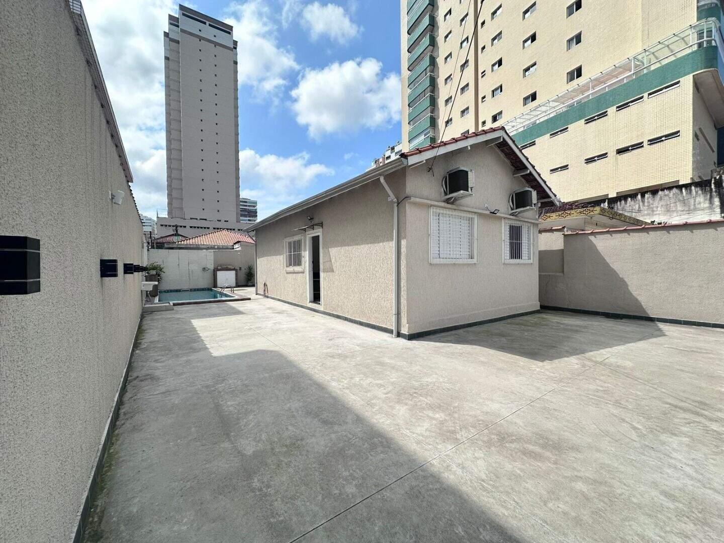 Casa à venda no Guilhermina: 