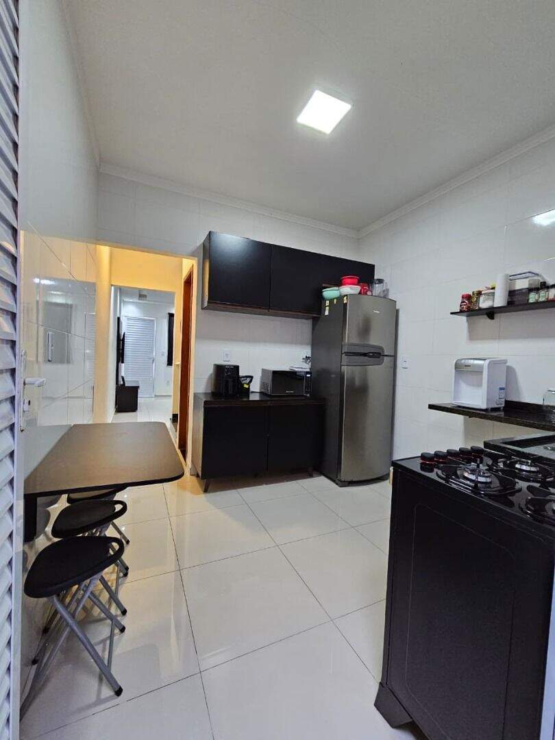 Casa à venda no Canto do Forte: 