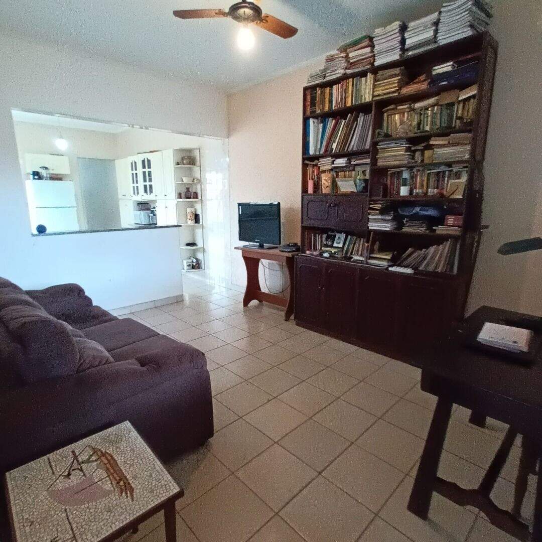 Casa à venda no Guilhermina: 