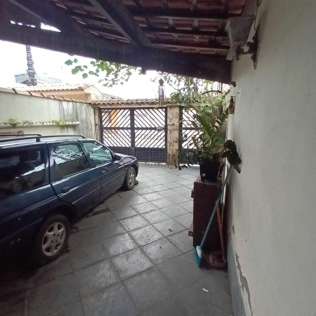 Casa à venda no Guilhermina: 