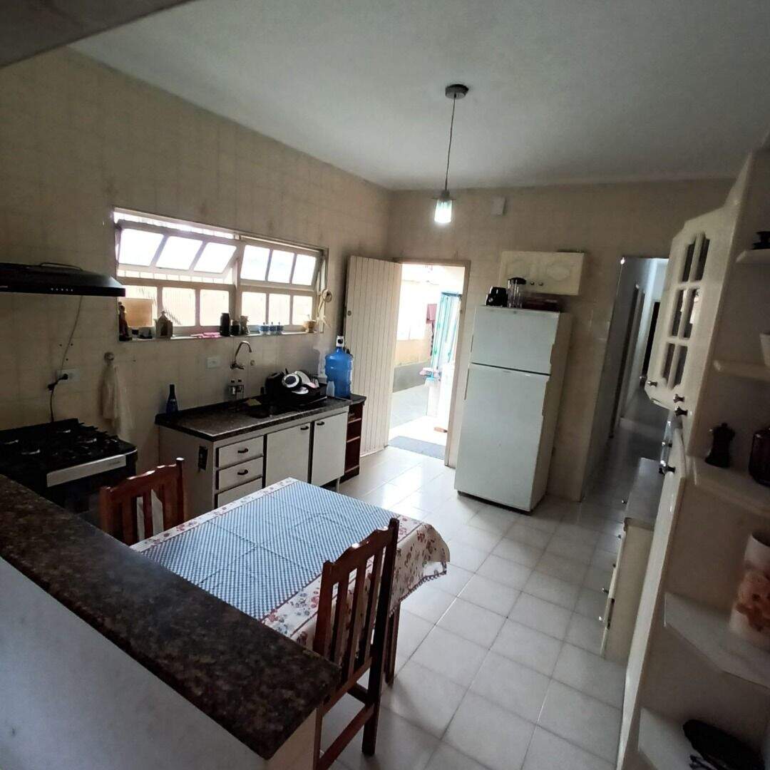 Casa à venda no Guilhermina: 