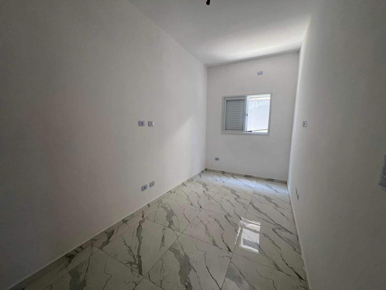 Casa à venda no Tude Bastos: 