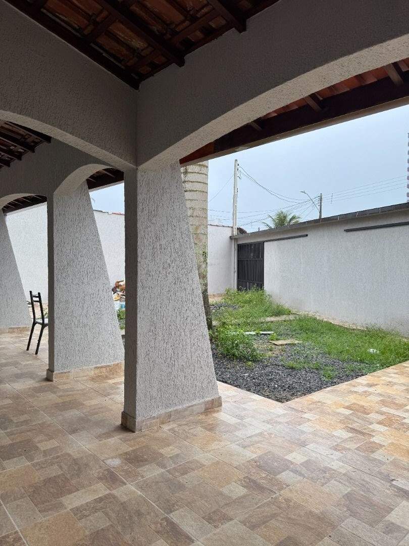 Casa à venda no Solemar: 