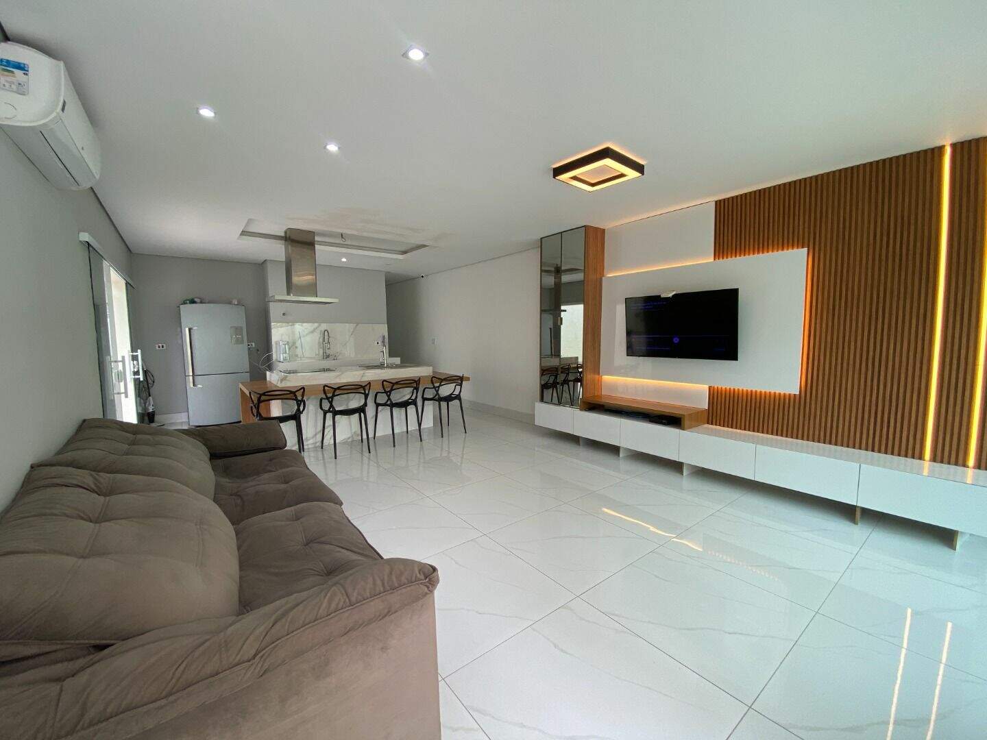 Casa à venda no Guilhermina: 