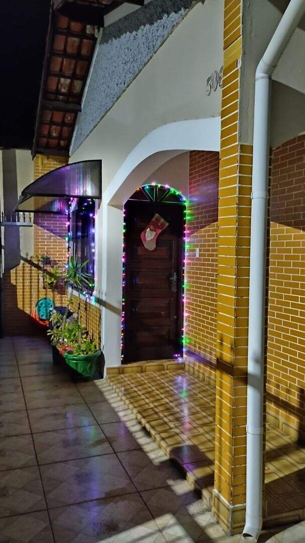 Casa à venda no Solemar: 