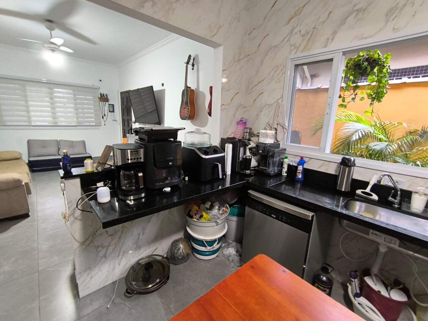 Casa à venda no Guilhermina: 