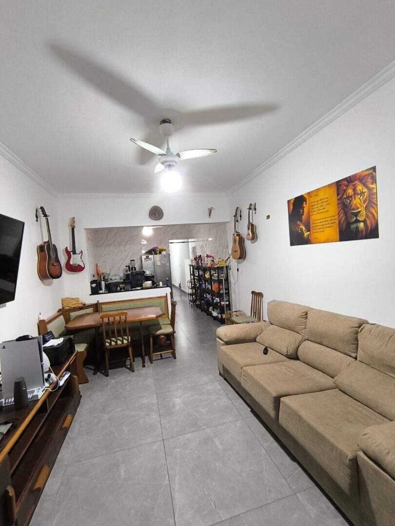 Casa à venda no Guilhermina: 