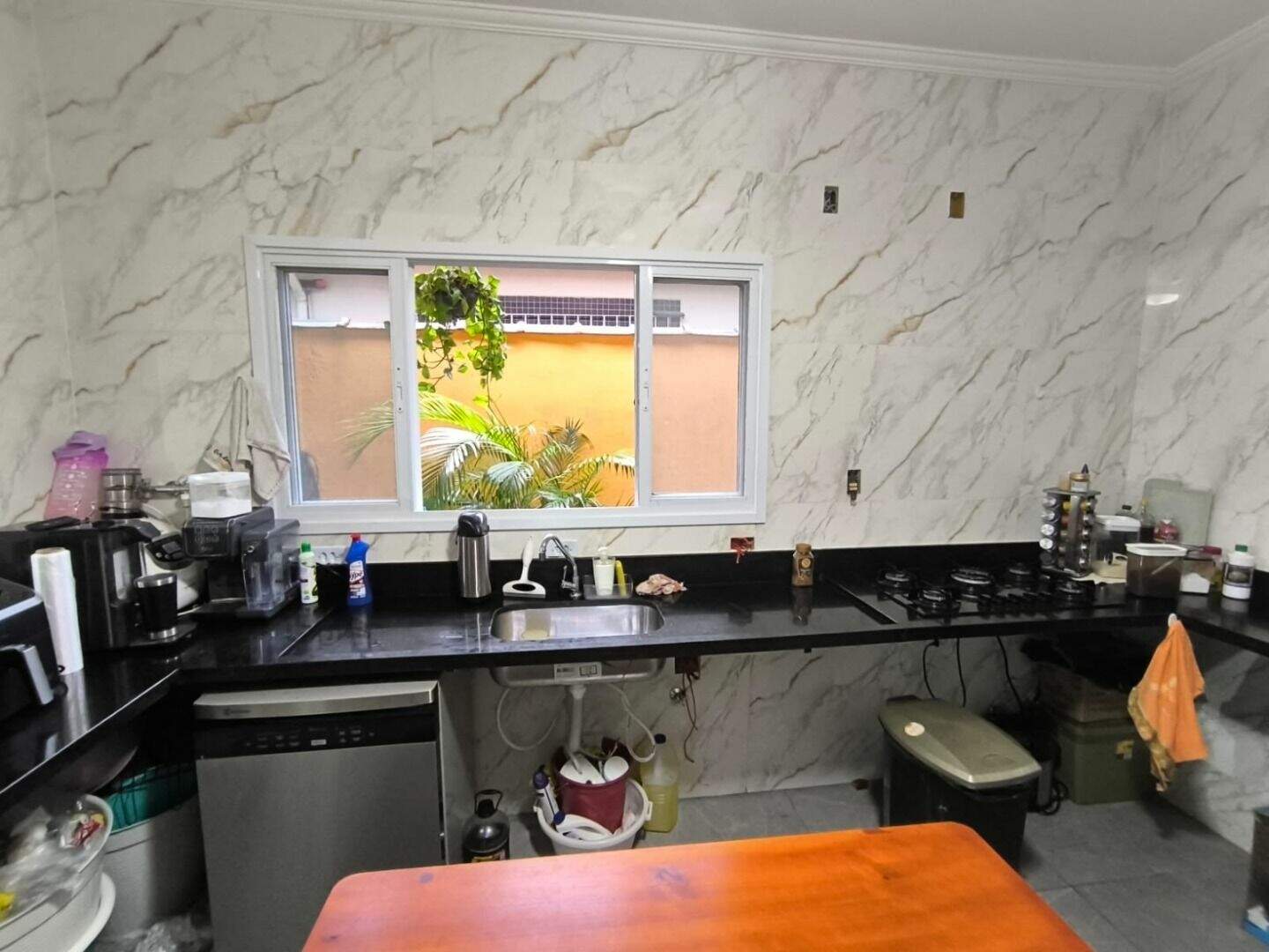 Casa à venda no Guilhermina: 