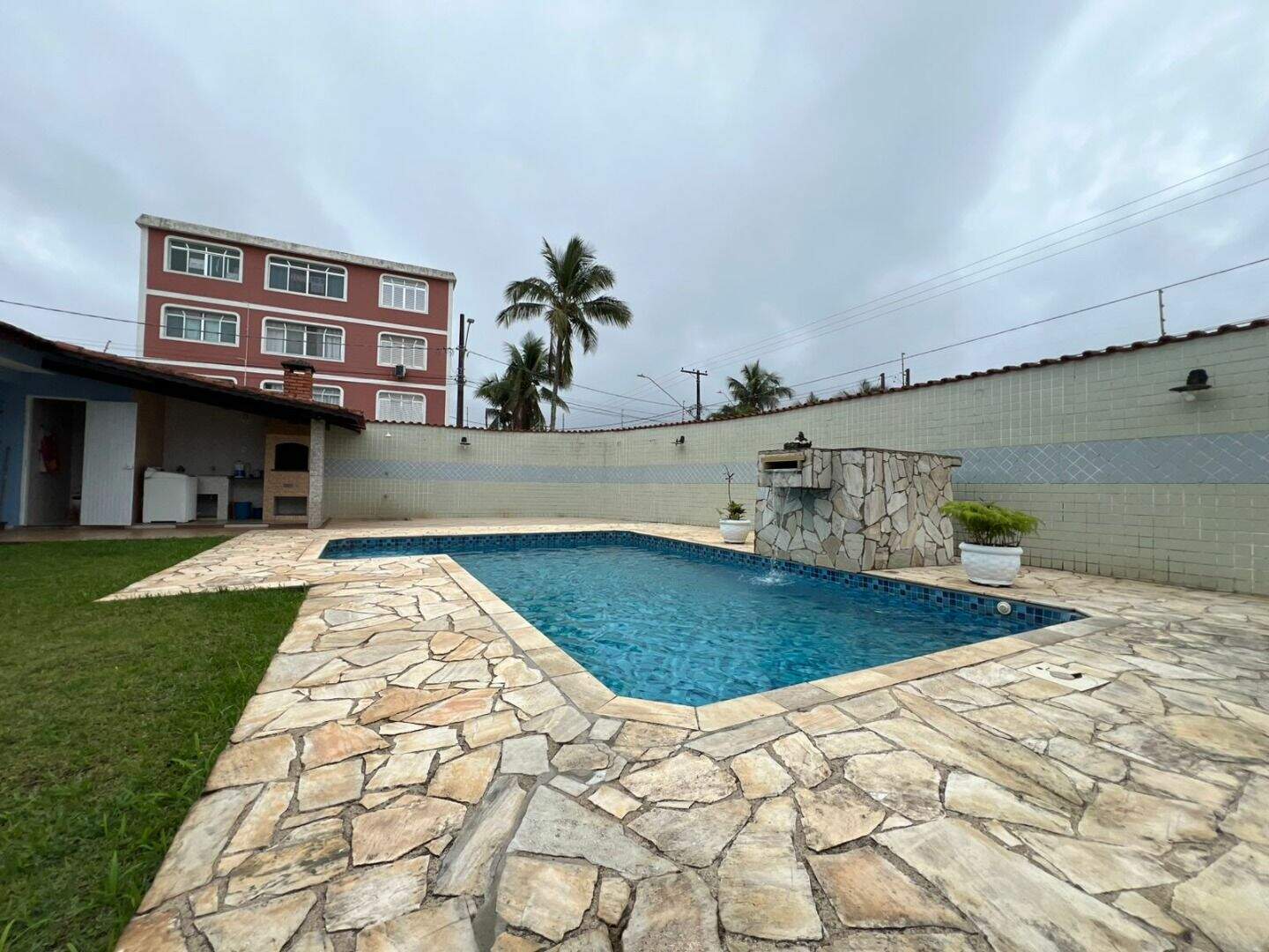 Casa à venda no Caiçara: 