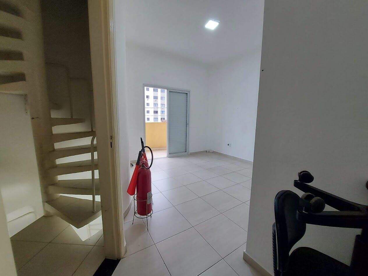 Casa à venda no Canto do Forte: 