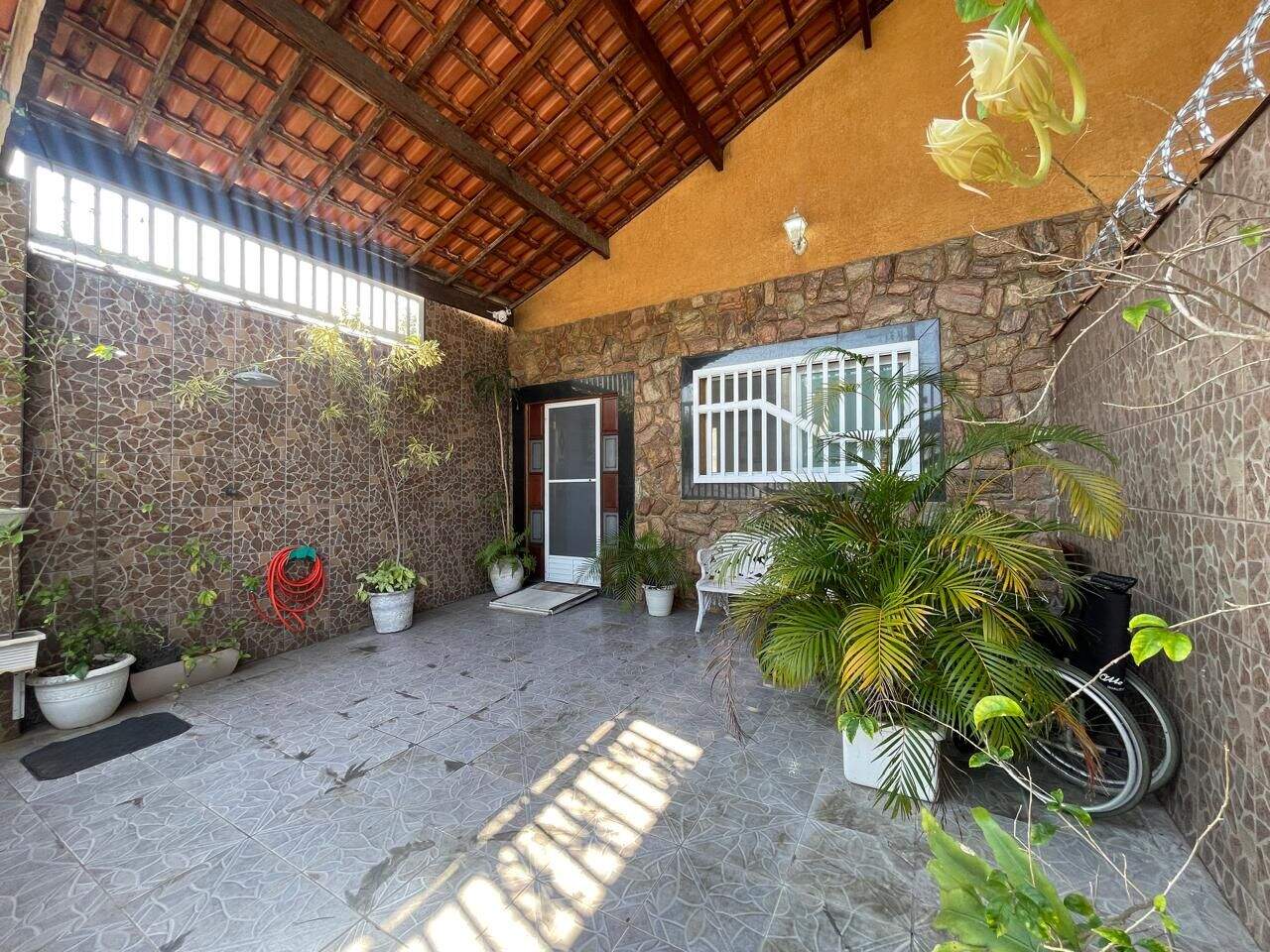 Casa à venda no Tupi: 
