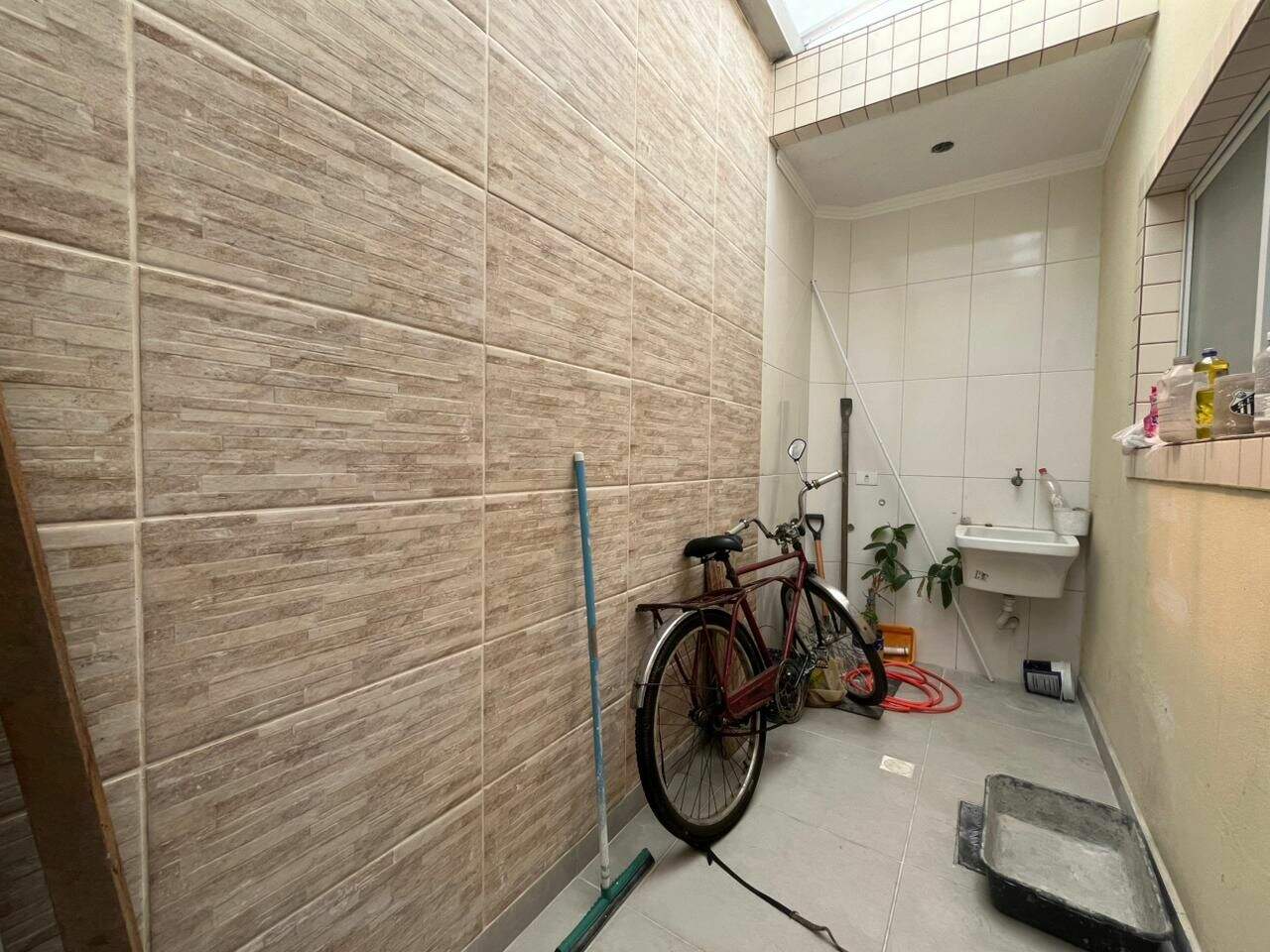 Casa à venda no Tude Bastos: 