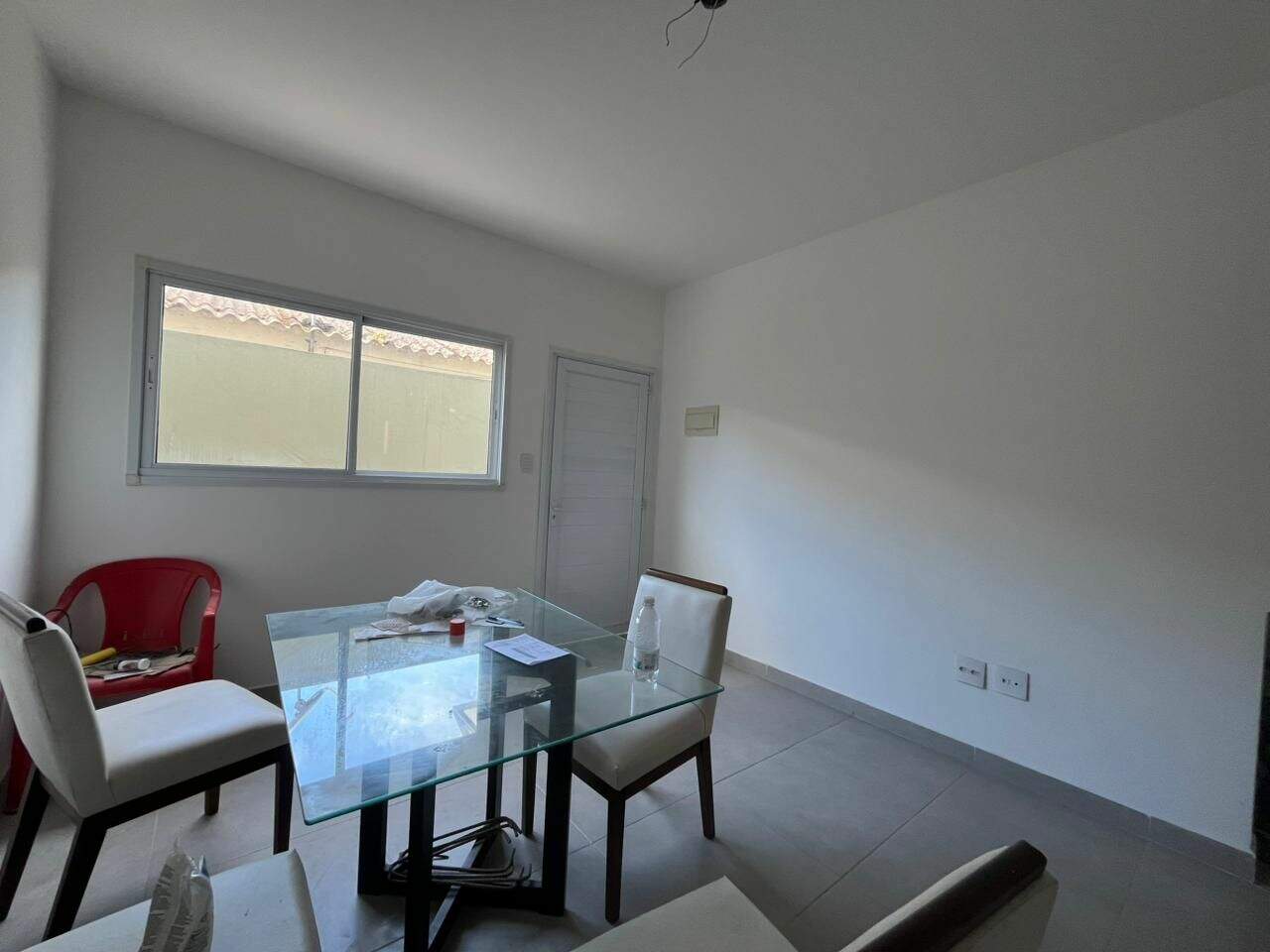 Casa à venda no Tude Bastos: 