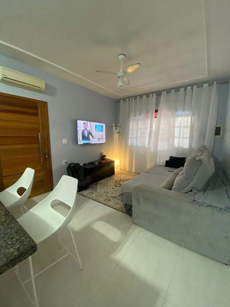 Casa à venda no Canto do Forte: 