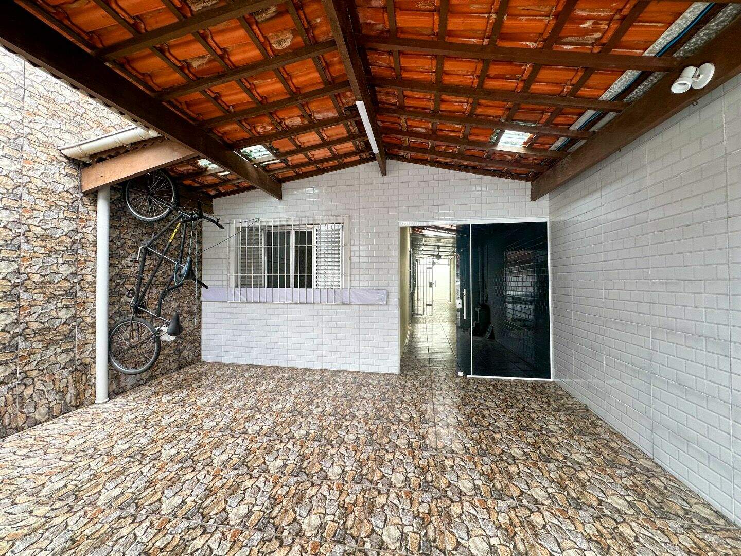 Casa à venda no Caiçara: 