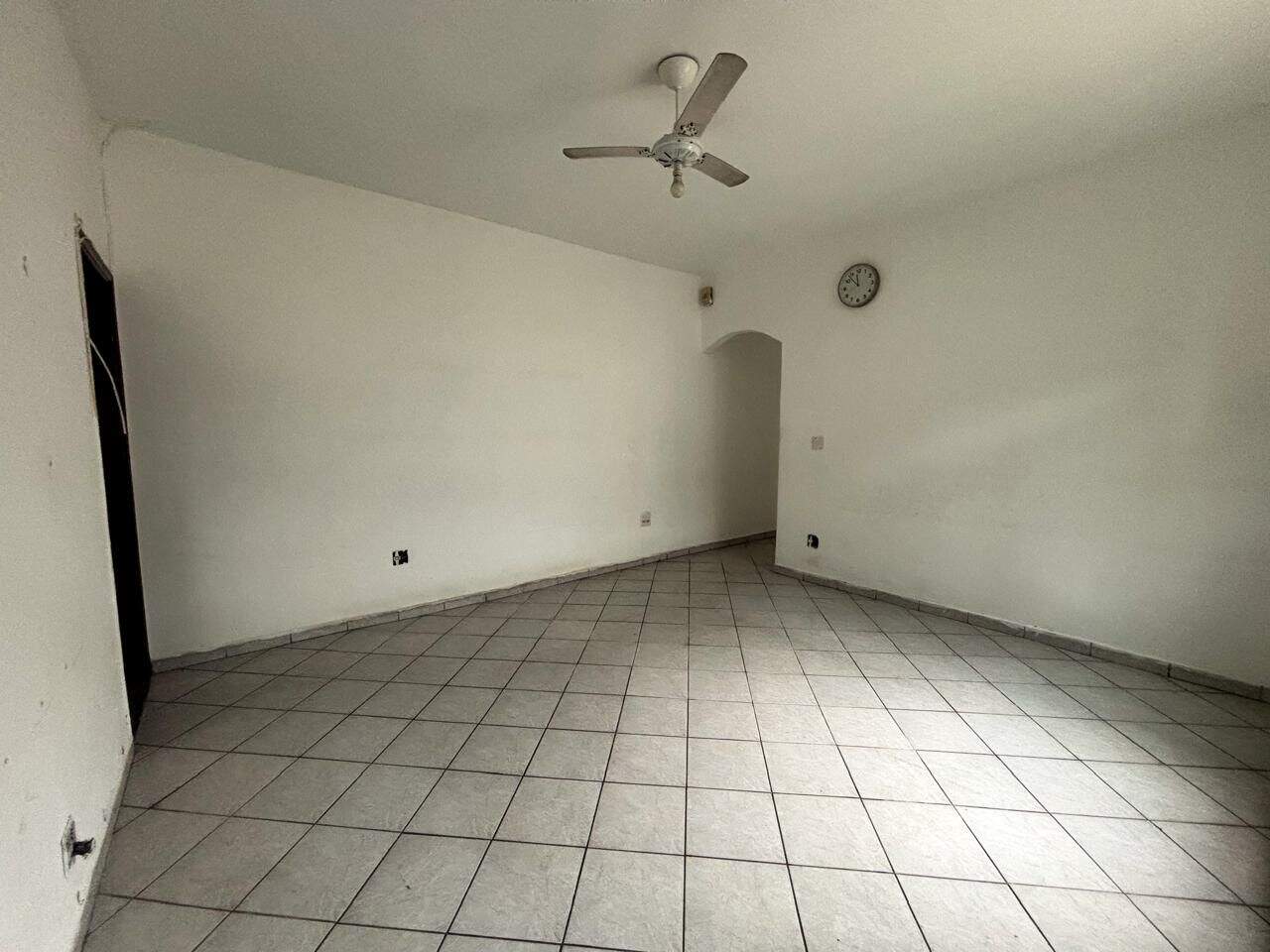 Casa à venda no Tude Bastos: 