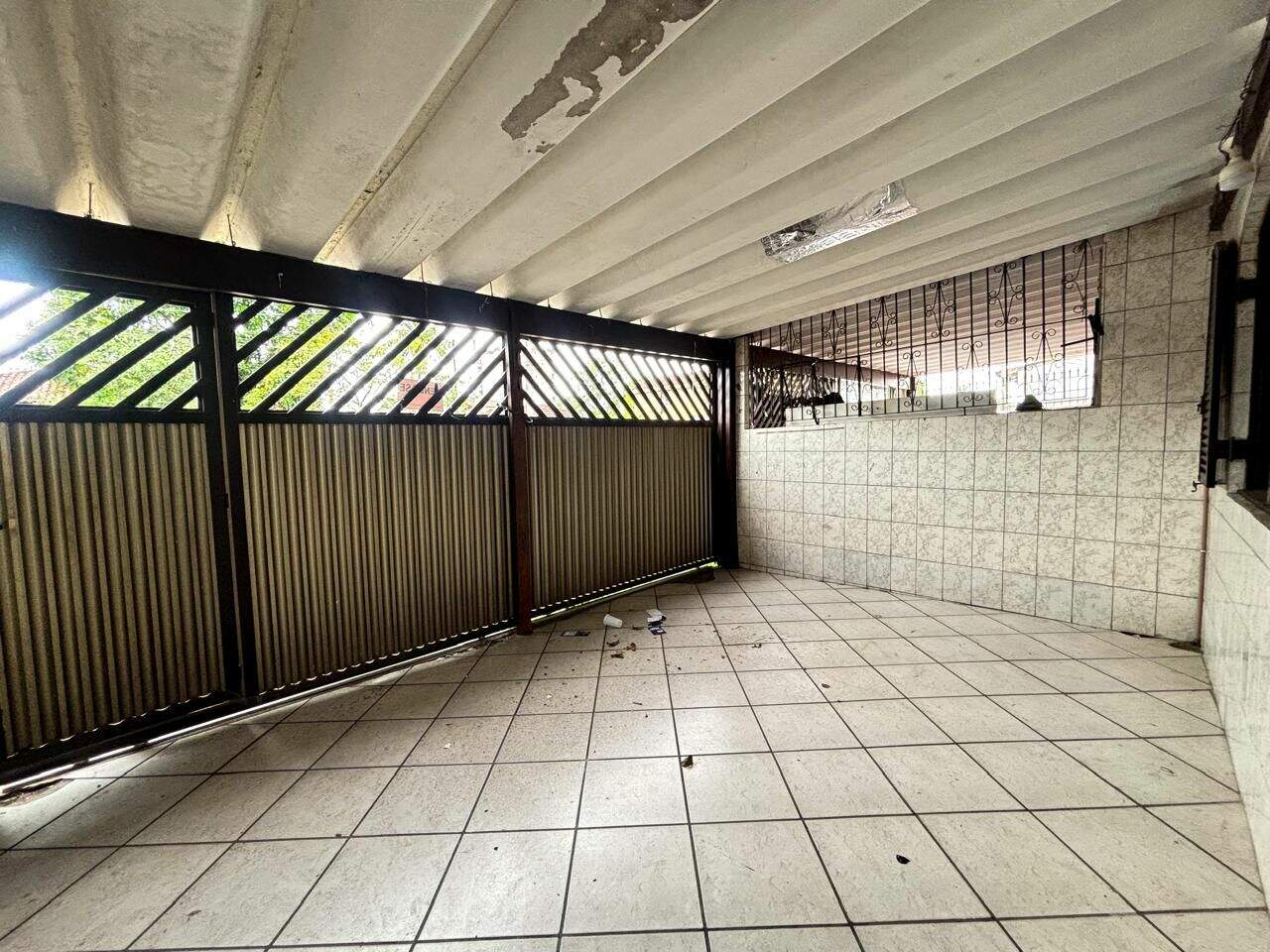 Casa à venda no Tude Bastos: 