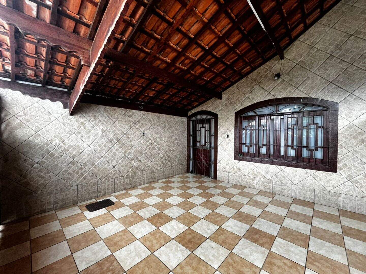 Casa à venda no Tupi: 